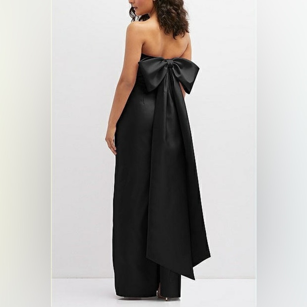 Alfred Sung Porter - Strapless Draped Bodice Column Dress with Oversized Bow